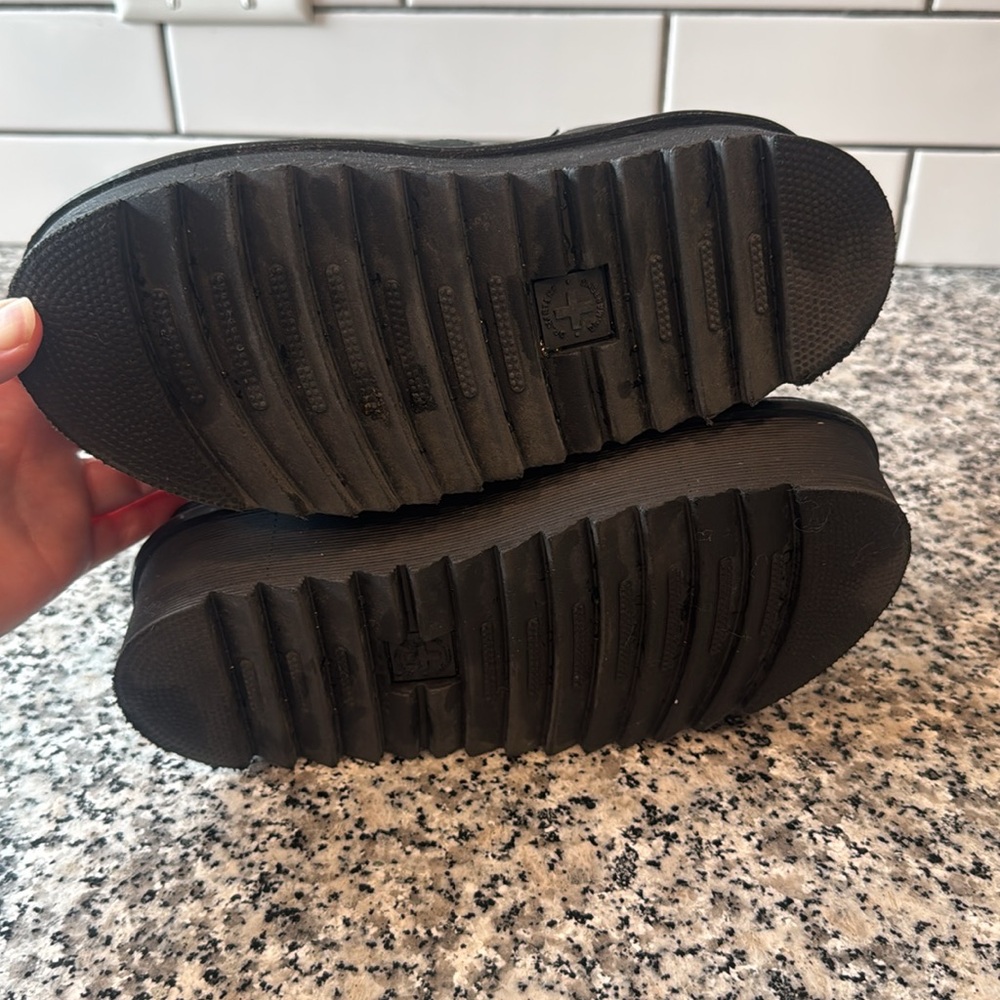 NWOT Womens Dr. Martens Blaire Platform Sandal - Black - Picture 6 of 6